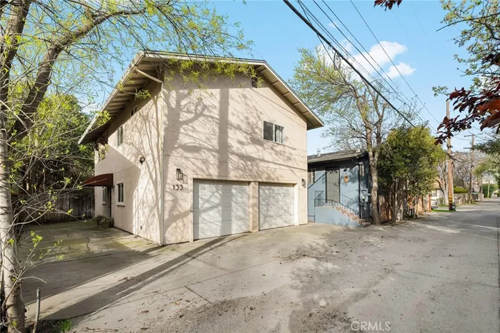 133 W 3rd