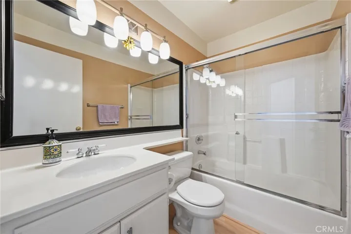 Upstairs bathroom.