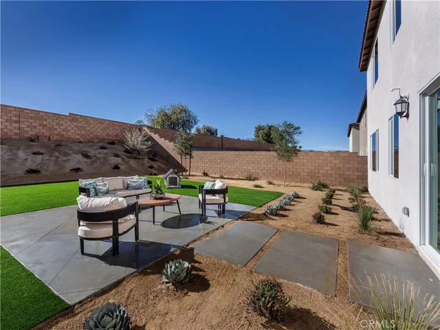 Photo is not of the actual home, but is an inspirational photo of builder’s model home and may depict options, furnishings, and/or decorator features that are not included
