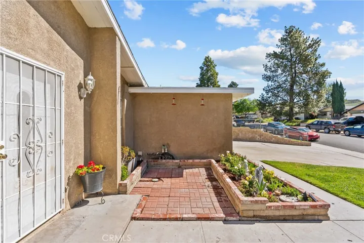 14845 Canna Valley, Canyon Country, California 91387