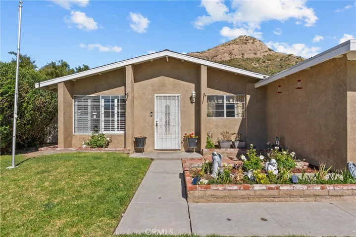 14845 Canna Valley, Canyon Country, California 91387