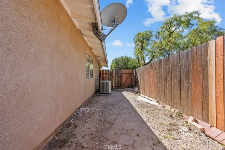 14845 Canna Valley, Canyon Country, California 91387