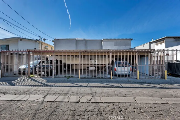 17945 Roscoe Blvd, Northridge, California 91325