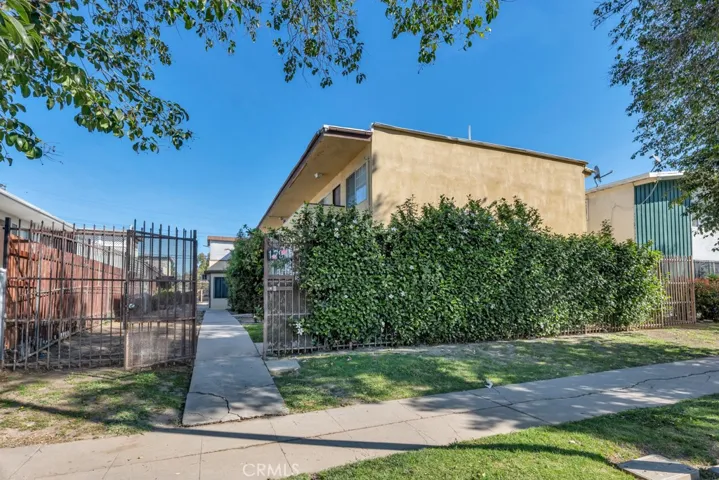 17945 Roscoe Blvd, Northridge, California 91325