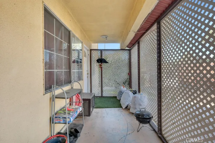 17945 Roscoe Blvd, Northridge, California 91325