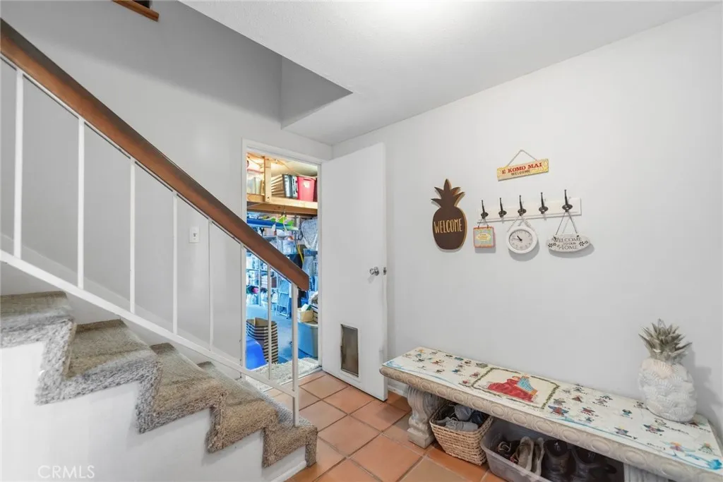 16865 Donwest, Tustin, California 92780 — photo 4