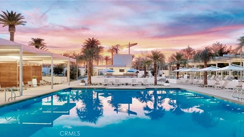 RESORT LIVING AT IT'S BEST