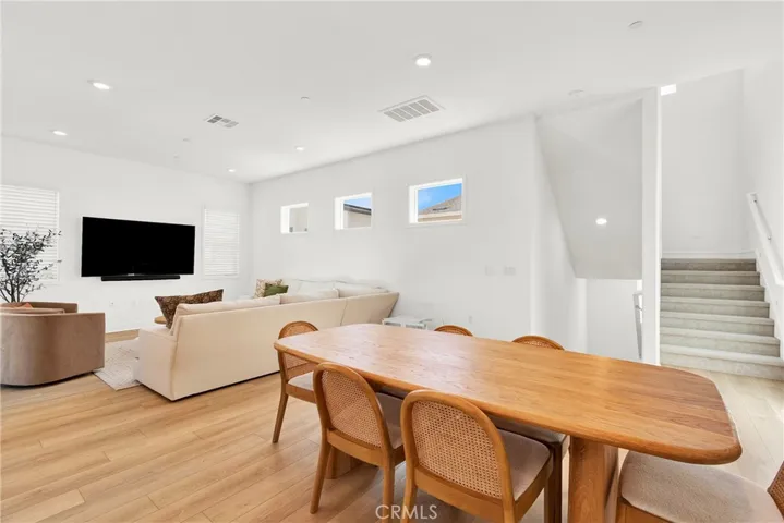 74 Dudley, Irvine, California 92618