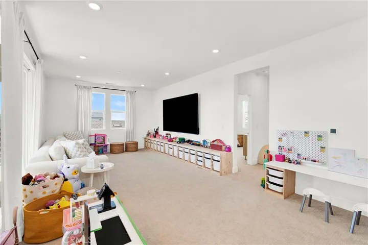 74 Dudley, Irvine, California 92618