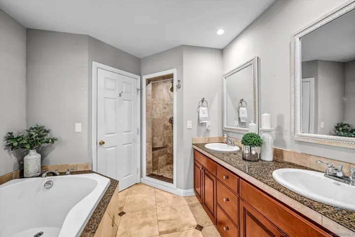 Primary Bath/Spa