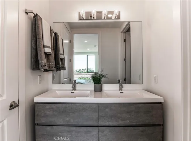 1301 Tamarind Avenue, Hollywood, California 90028
