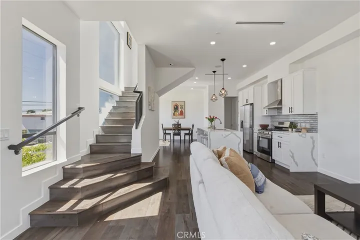 1301 Tamarind Avenue, Hollywood, California 90028