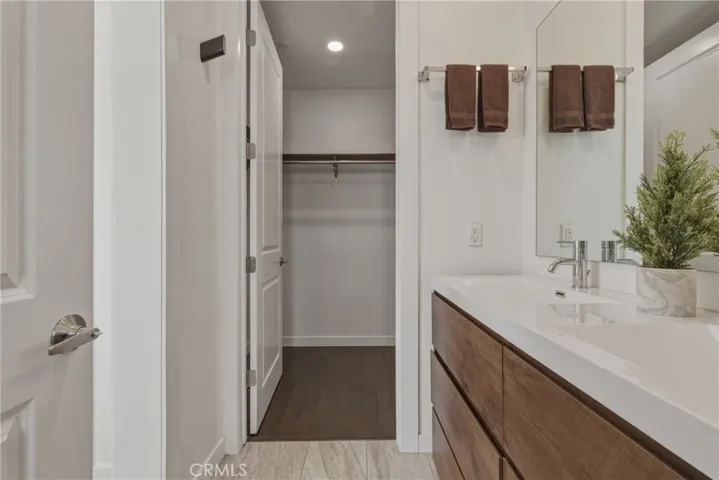 1301 Tamarind Avenue, Hollywood, California 90028