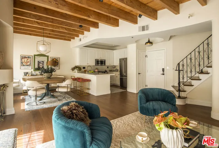 4360 Ventura Canyon Avenue 3, Sherman Oaks, California 91423