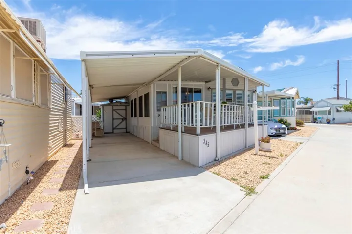 1295 S Cawston, Hemet, California 92545