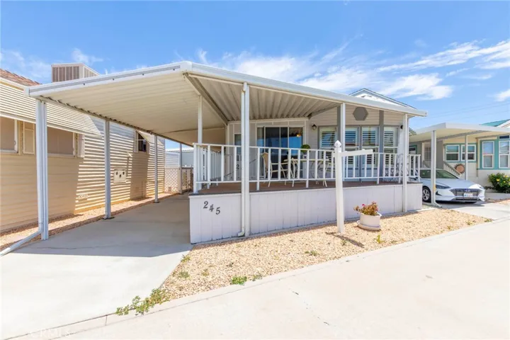 1295 S Cawston, Hemet, California 92545