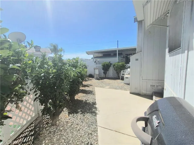 1295 S Cawston, Hemet, California 92545