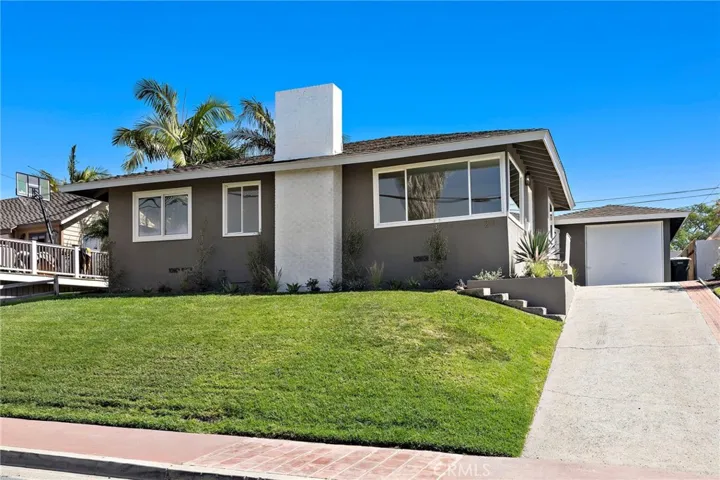 211 Trafalgar Ln, San Clemente, California 92672