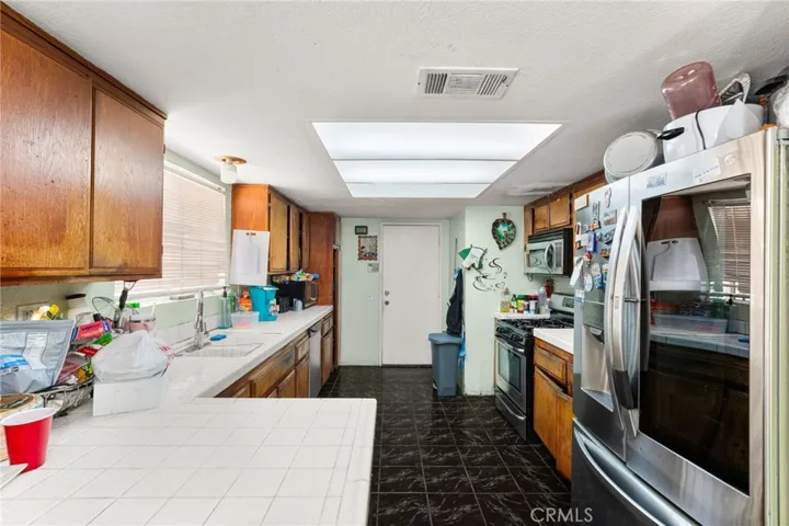 14134 Orizaba, Paramount, California 90723