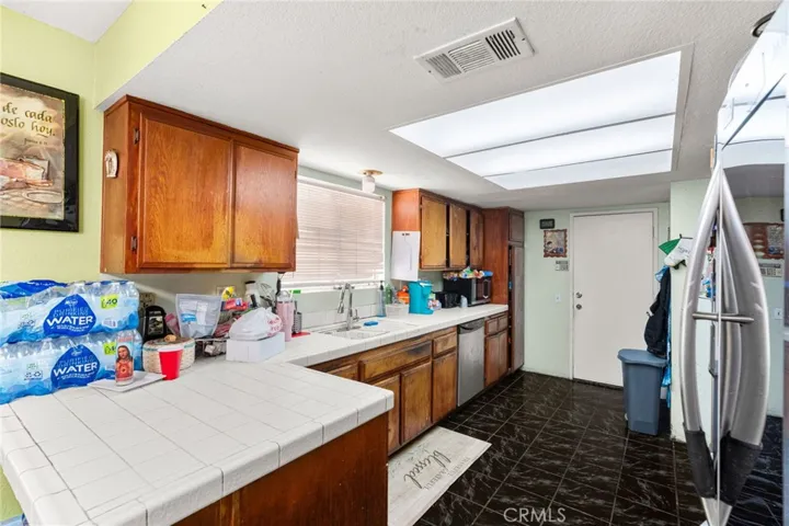 14134 Orizaba, Paramount, California 90723