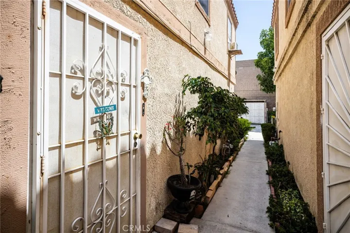 14134 Orizaba, Paramount, California 90723