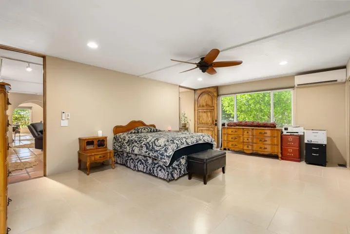 40-web-or-mls-JLCa74_OPMG_0326_040