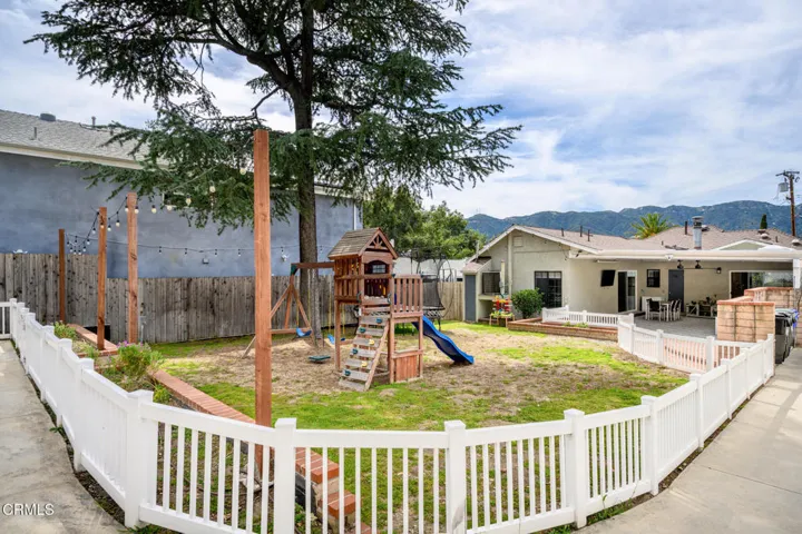 4312 Briggs Ave.