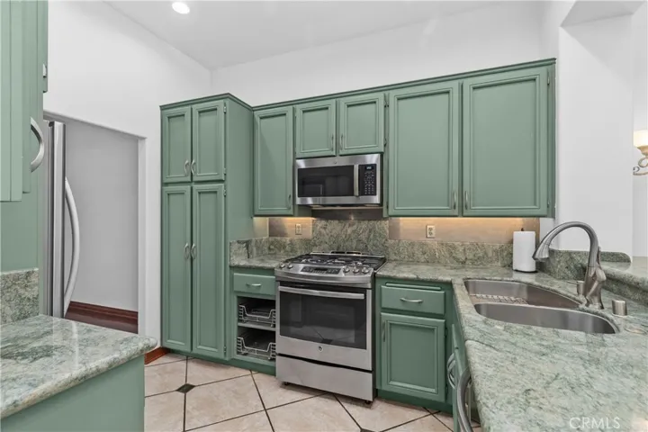 27196 Paseo Lomita, San Juan Capistrano, California 92675