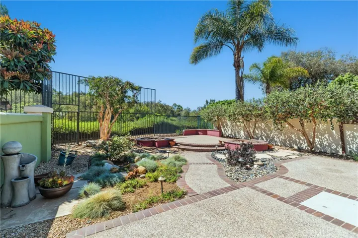 27196 Paseo Lomita, San Juan Capistrano, California 92675