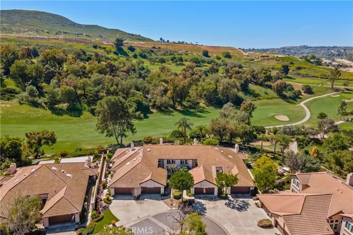 27196 Paseo Lomita, San Juan Capistrano, California 92675