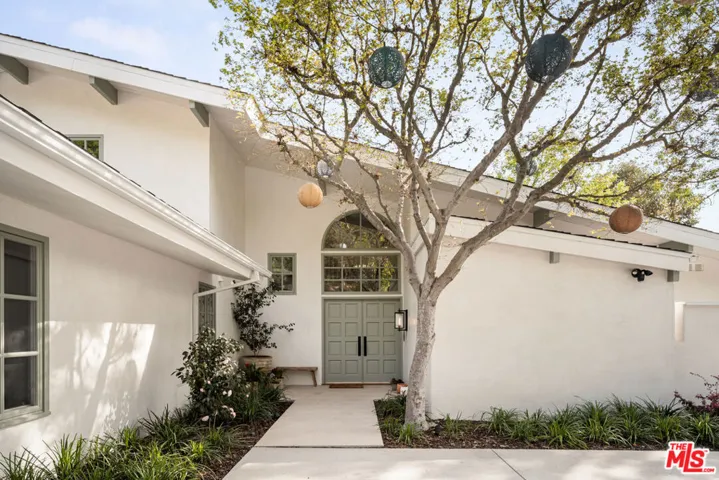13641 Bayliss Road, Los Angeles, California 90049