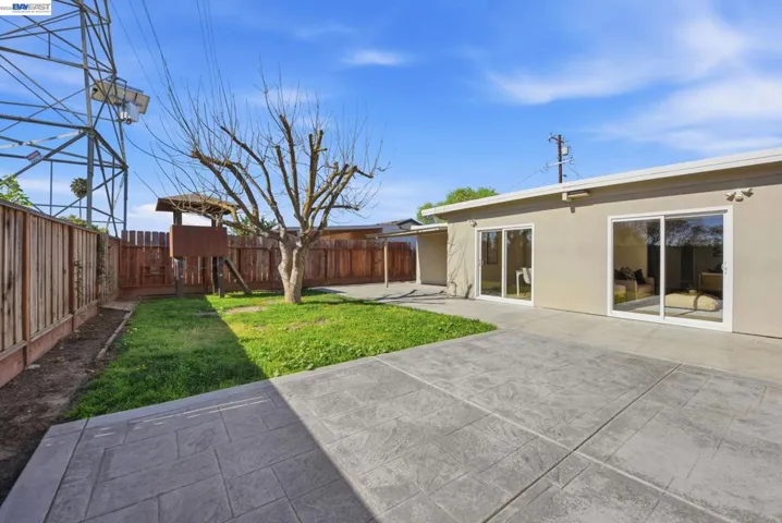 4498 Ladner St, Fremont, California 94538