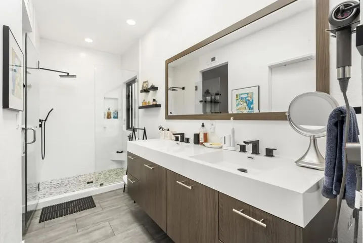 Primary Bath/Spa