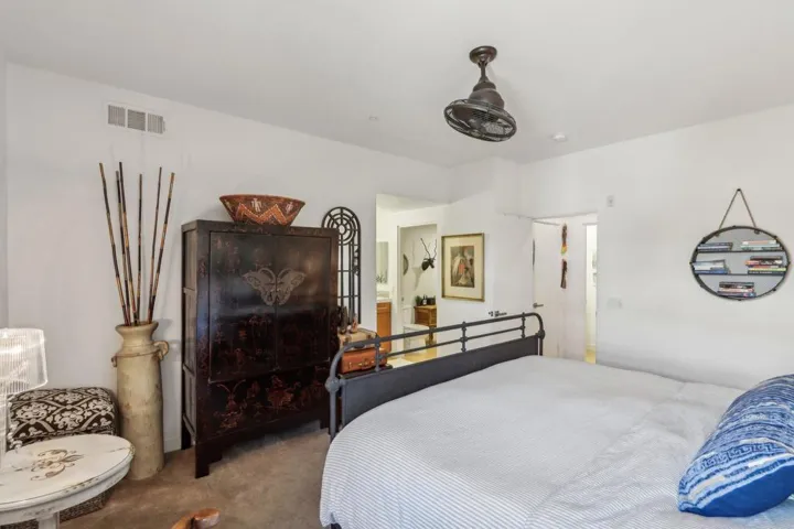 04-GuestBed-2