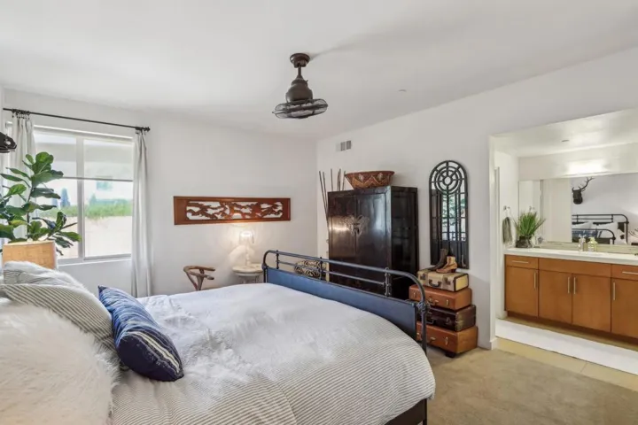 04-GuestBed-1