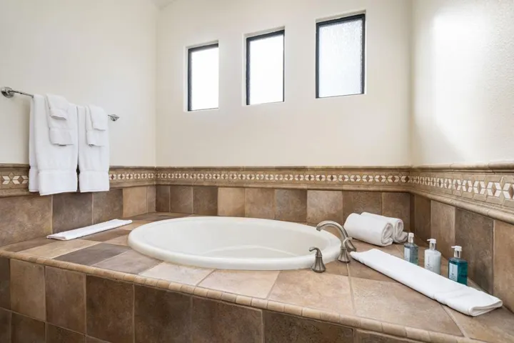 40-web-or-mls-KDResidence_OPMG_0425_040