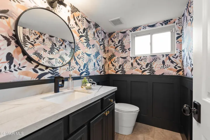 Powder room