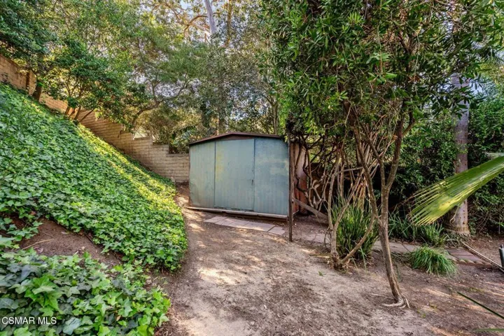 Shed