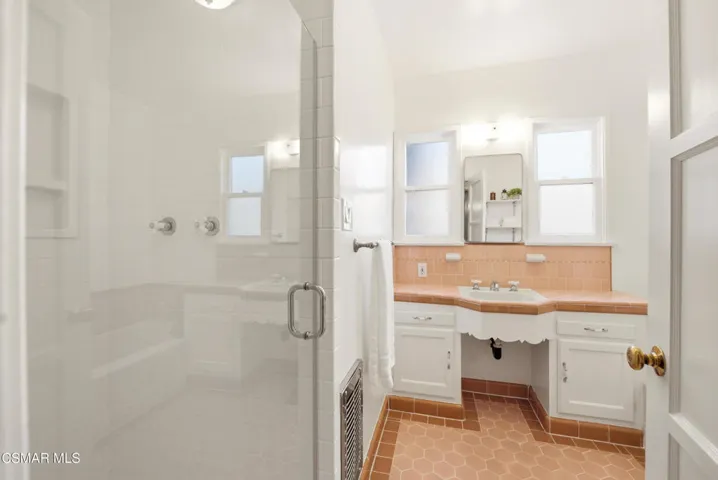 5415 Carpenter Ave Valley Village-27