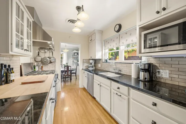 5415 Carpenter Ave Valley Village-22