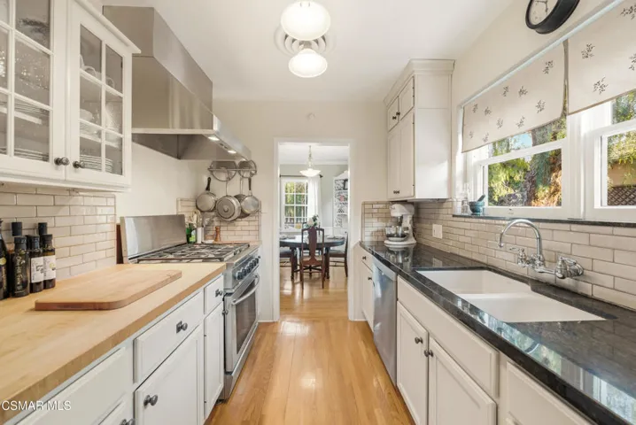 5415 Carpenter Ave Valley Village-23