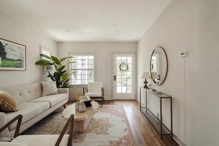 2843-los-olivos-lane-la-crescenta-living