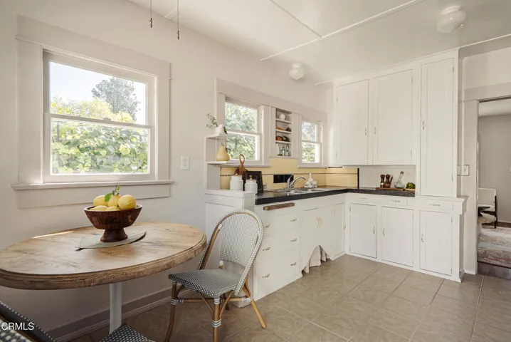 2843-los-olivos-lane-la-crescenta-breakf