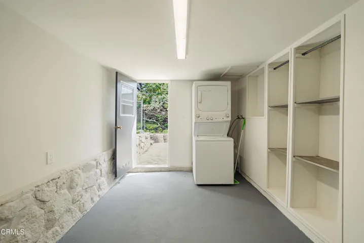 2843-los-olivos-lane-la-crescenta-laundr