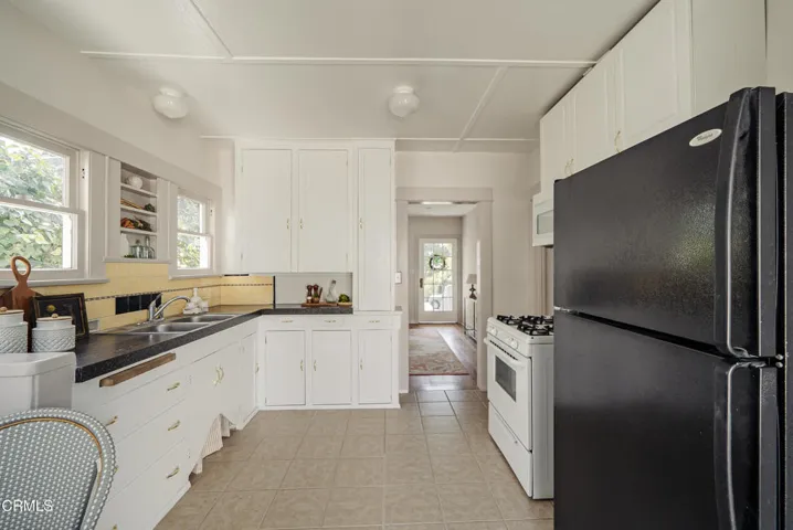 2843-los-olivos-lane-la-crescenta-kitche