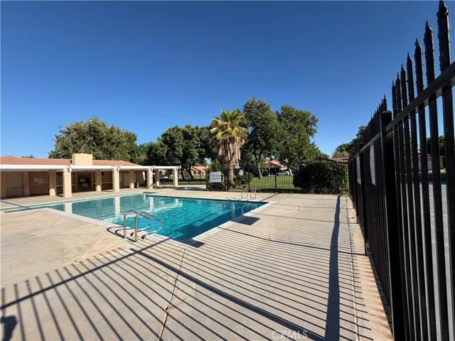 Community Pool1