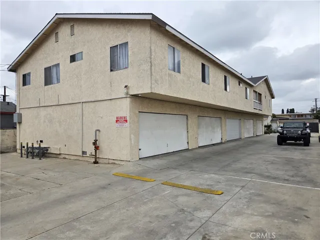 4 Units built in 1989 with 5 two car garages