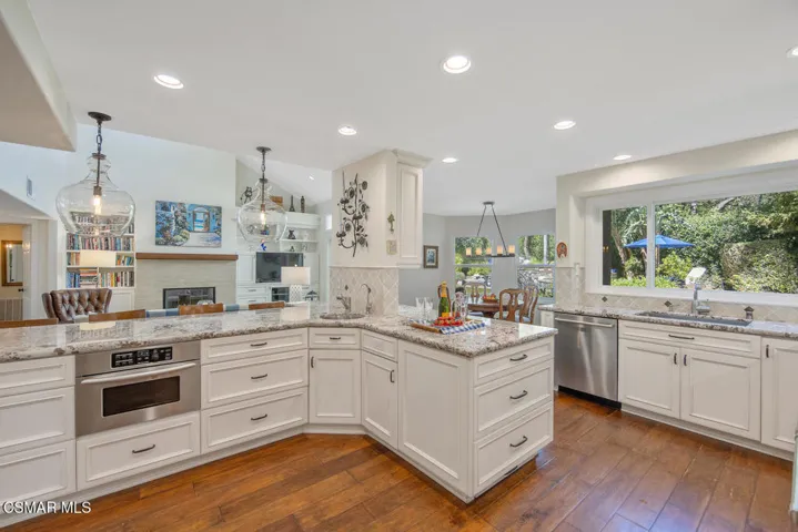 1732 Crooked Trail Pl Westlake-large-022