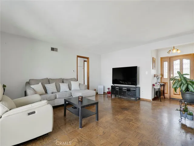 Living Room & Entry