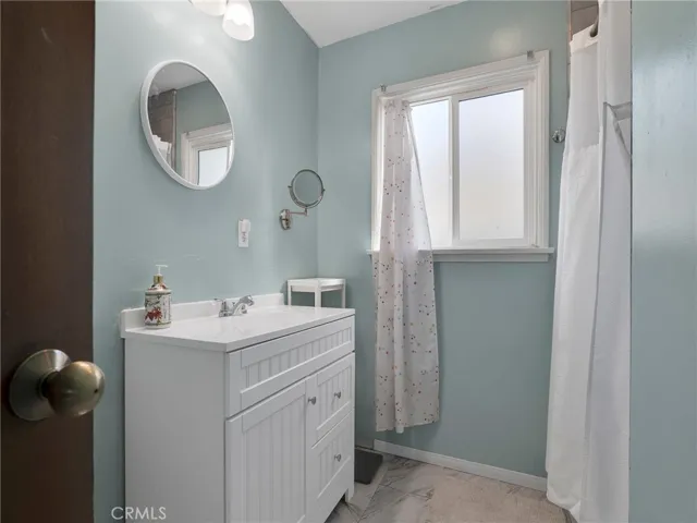 Hall 3/4 Bathroom